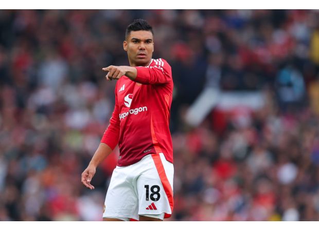 Shearer found it difficult to watch Casemiro's mediocre performance in Man United's loss to Liverpool.