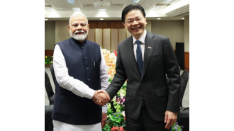 Modi and Wong from Singapore meet, forming comprehensive strategic partnership.