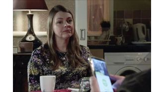 A character's return to Coronation Street is short-lived as they get ready to leave, leaving fans disappointed.