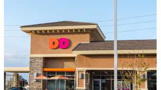 US fast food chain offers new UK menu with better drinks than Starbucks.