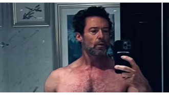 Famous stars are drooling over Hugh Jackman's shirtless photo.