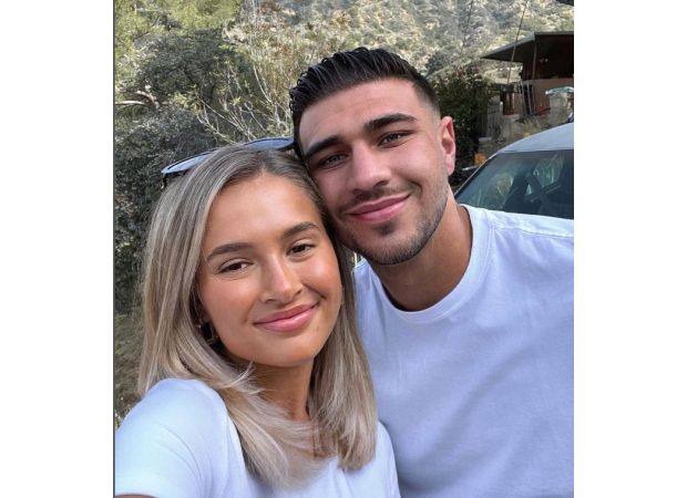 Molly-Mae shares her way of dealing with difficult evenings after her breakup with Tommy Fury.