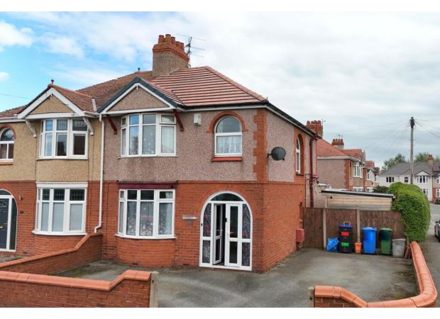 3-bed house listed for £179,950 is the perfect Disney lover's dream with its charming interior.