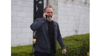 Billy has to hurry to get to Paul in Coronation Street before he passes away.