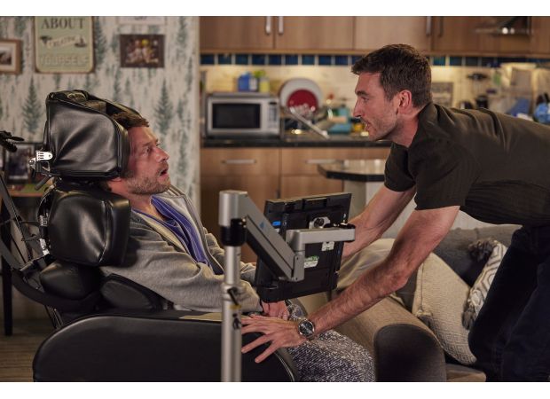 New spoiler video reveals emotional moment between Paul and Kit on Coronation Street as show approaches its end.