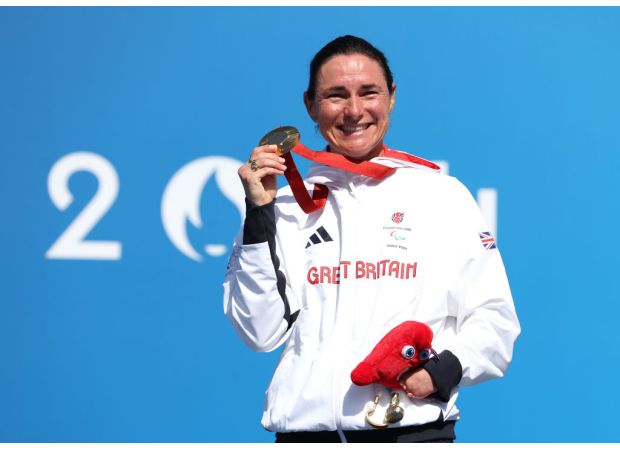 Sarah Storey takes home her 19th Paralympic gold medal in a thrilling road race finale in Paris.