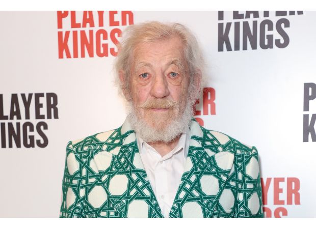 Actor Sir Ian McKellen criticizes Queen Elizabeth II for being rude.