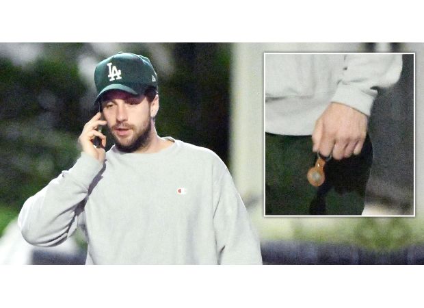 Aaron Taylor-Johnson goes out without his wedding ring following controversy over his 23-year age difference with his wife.