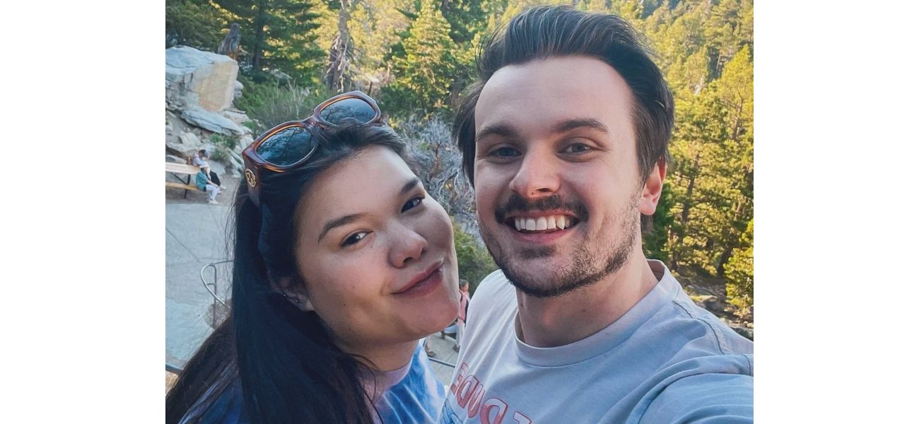 Former child star expecting baby, sister excited