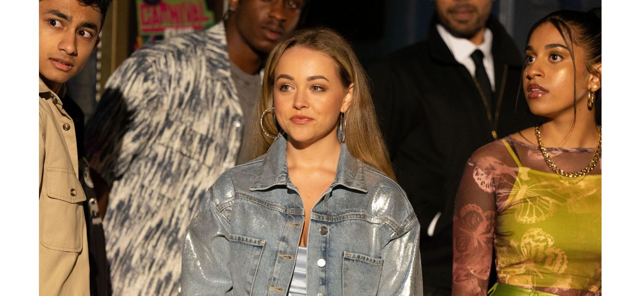 Amy, who has been through a traumatic experience, comes back and causes a final separation between EastEnders' Chelsea and Penny.