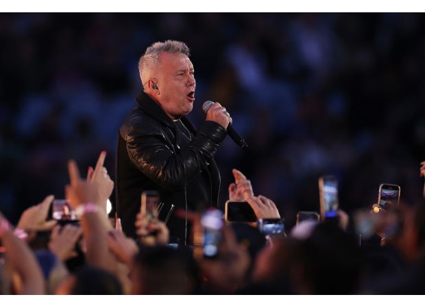Jimmy Barnes, a legendary Australian rock star, gives an update on his recovery from surgery to his fans.