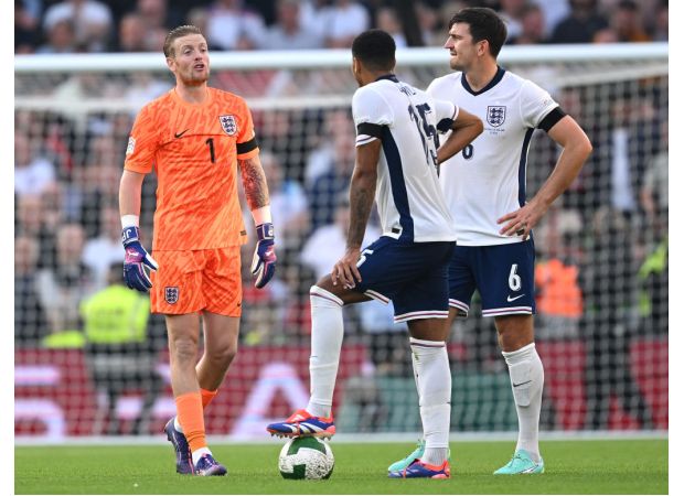 Keane criticizes England's poor and cocky display in the second half against Republic of Ireland.