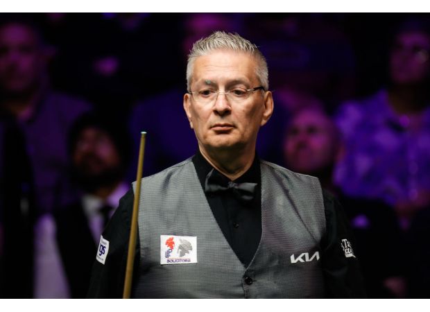 Tony Drago talks about competing against snooker's top players at Seniors 900 and shares his thoughts on the future of the sport.