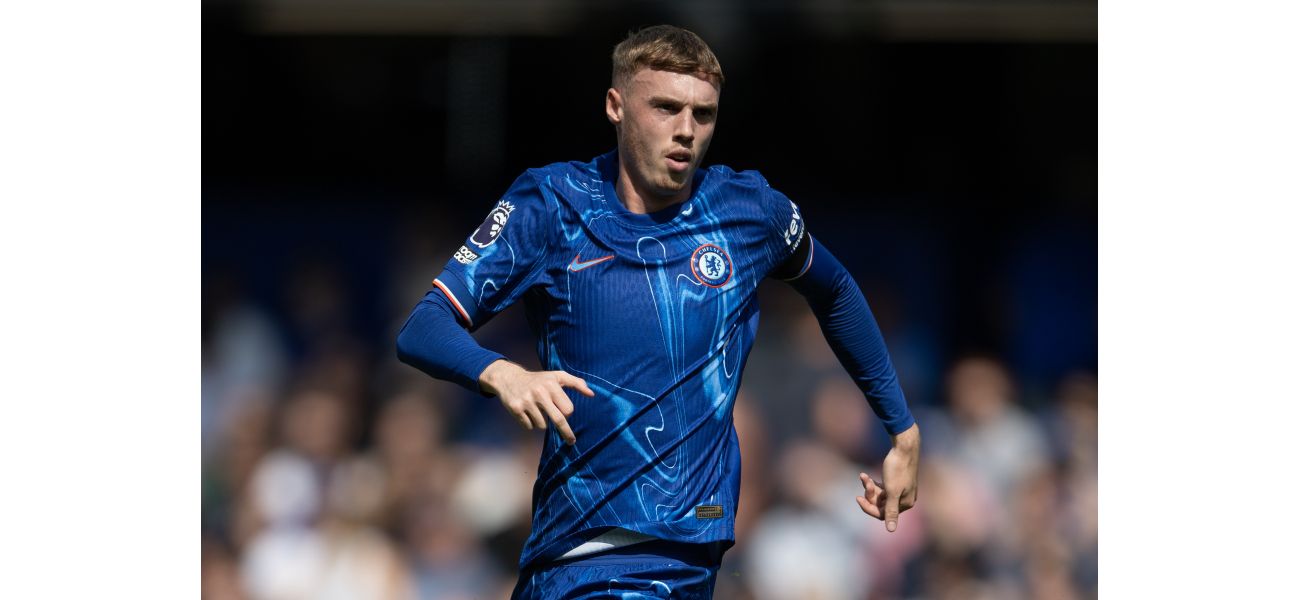 Gabby Agbonlahor criticizes Chelsea's decision to not start Cole Palmer as 