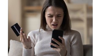 4 ways to make sure you get the service you deserve from your bank when you can't reach them.