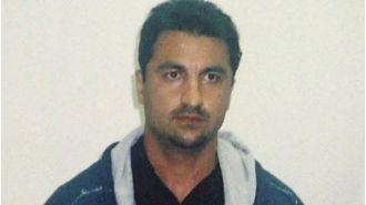 Police offer large sum for information on shooting of criminal.
