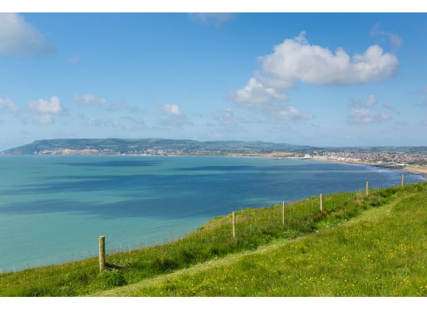 Woman's body found floating in sea near Isle of Wight beach