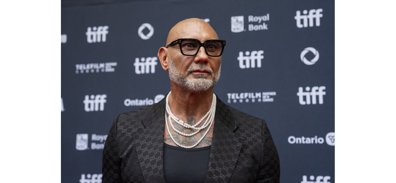 Famous actor looks completely different with smaller frame after significant weight loss.