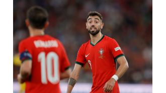 Man United's Fernandes gives injury update after Portugal's victory against Scotland.