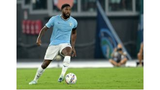 Owner of club praises player on loan, asking if anyone has seen how great he is.