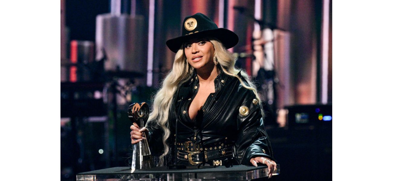 Beyoncé's supporters angry at her exclusion from Country Music Awards.