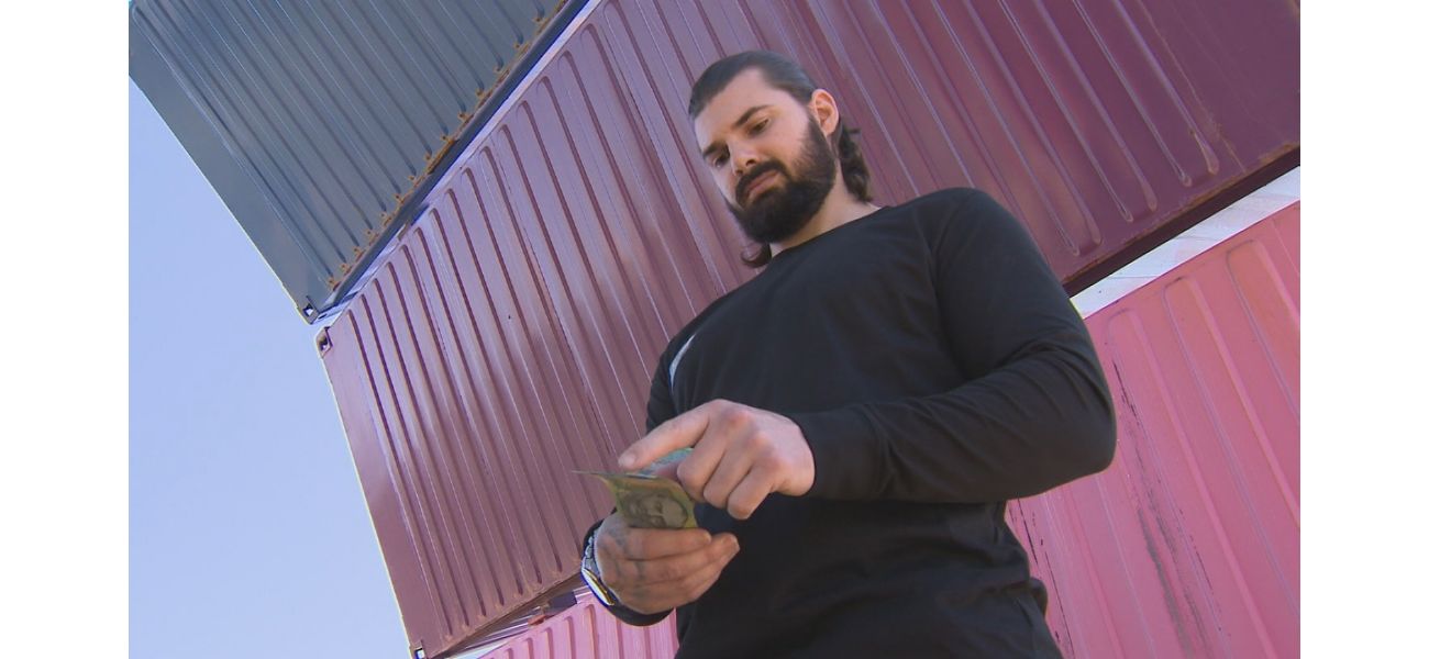 Mysterious figure leaving hundreds of items around Perth for those in need.