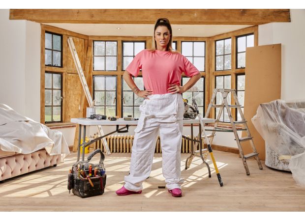 Katie Price faces new financial troubles as sale of her home, worth £1,500,000, falls through.