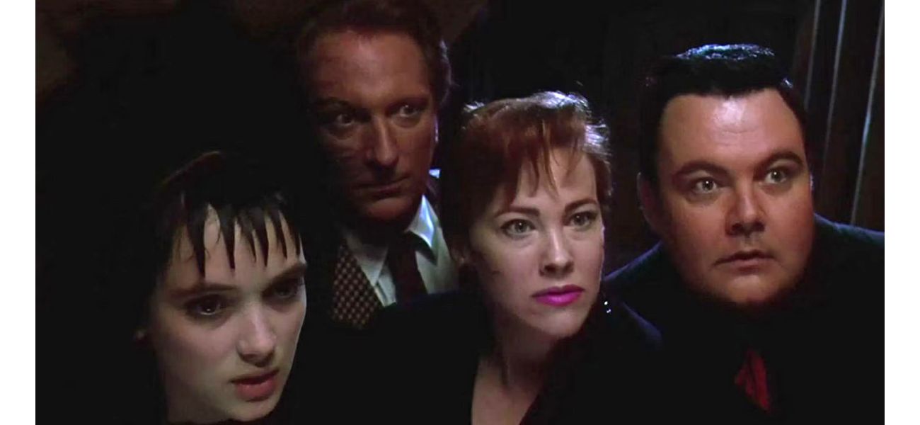 Beetlejuice fans upset after learning why Lydia's dad wasn't in the sequel.