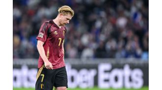 Belgian footballer Kevin De Bruyne considers leaving national team and criticizes fellow players after loss to France.