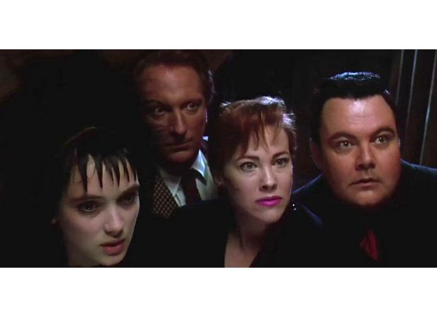 Beetlejuice fans upset after learning why Lydia's dad wasn't in the sequel.