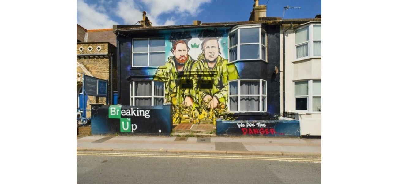 A home with an unusual mural poking fun at Prince William and Prince Harry is up for sale for £425,000.