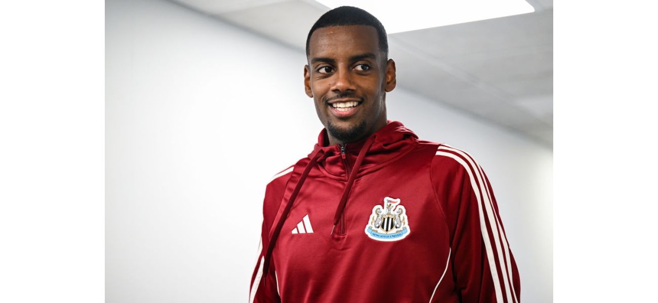 Isak encourages FPL managers to consider him for their teams before Newcastle's match against Wolves.