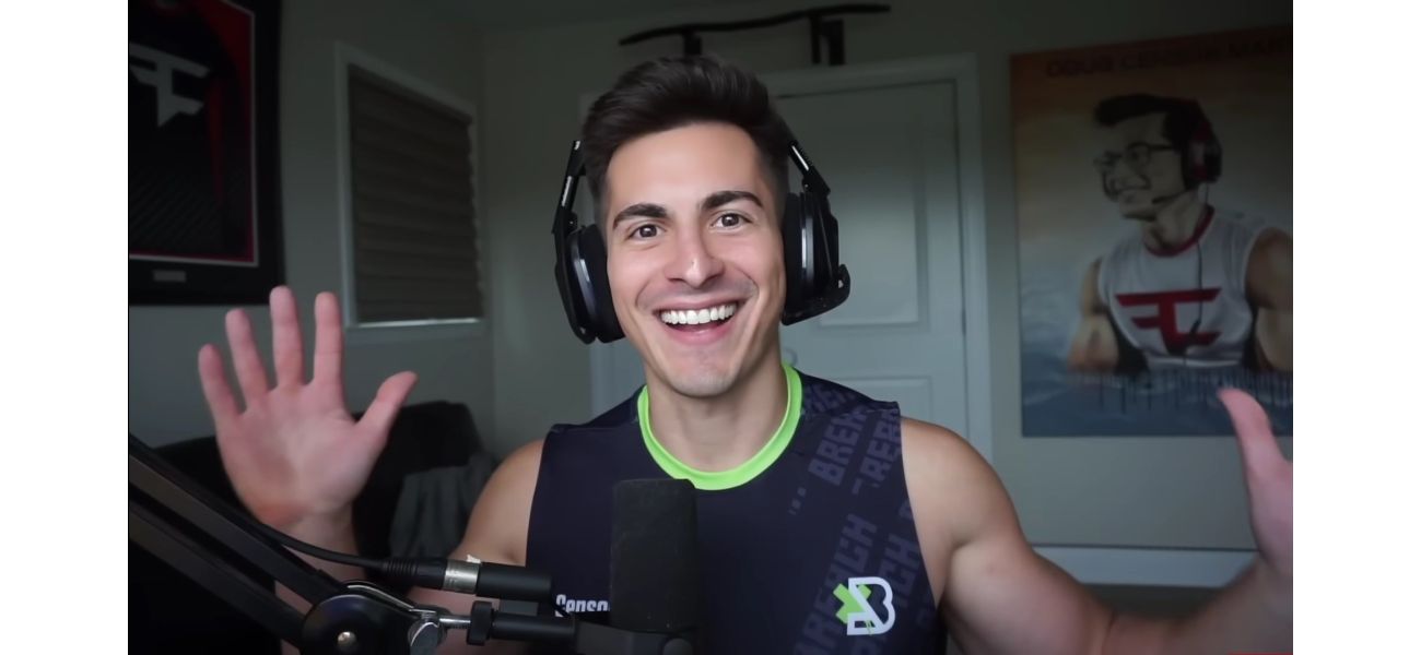 A top Call Of Duty player sets new world record for most pull-ups in a 24-hour period.
