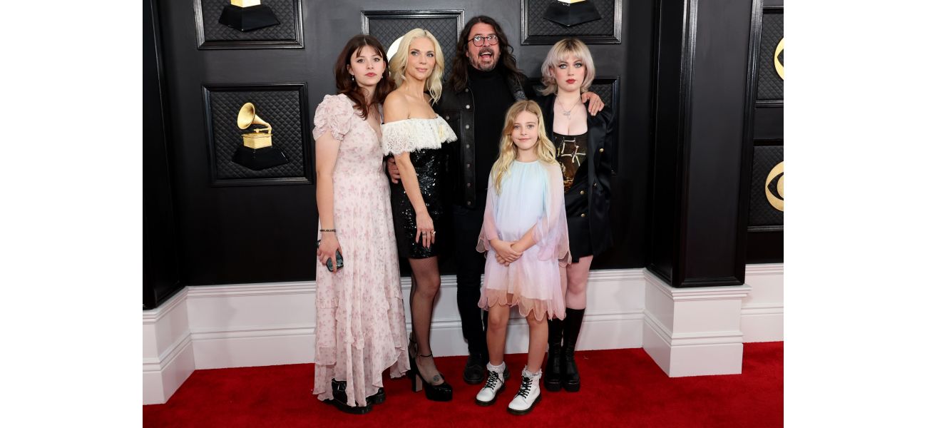 Rock star Dave Grohl reveals secret child and discusses his wife and other kids.