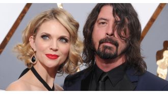 Dave Grohl, member of Foo Fighters, confesses to being unfaithful to his wife and having a child in secret.