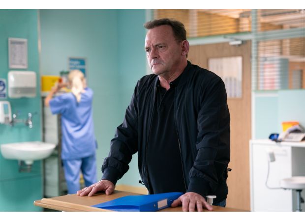 Famous EastEnders actor appears in 90s music video before gaining fame.