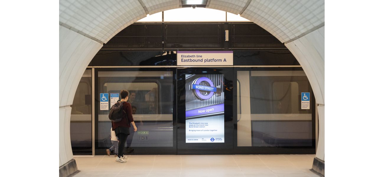 Elizabeth Line now running again after being halted during busy commute time.