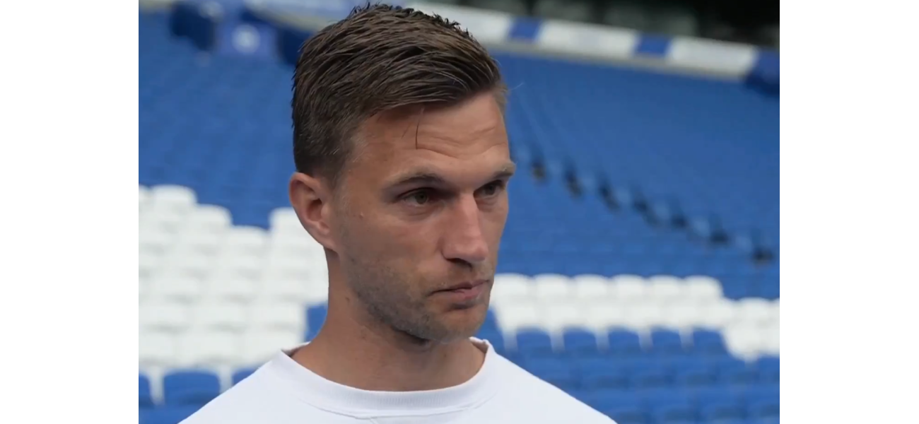Joel Veltman talks about the unexpected aspect of Declan Rice's behavior that stood out to him after receiving a red card.