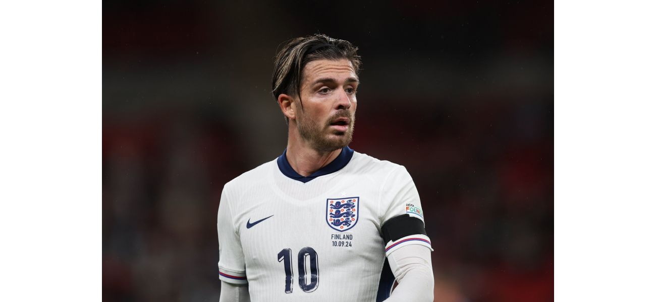 Keane cautions Grealish about his situation with Manchester City.