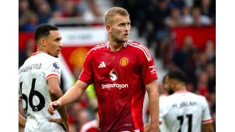 Van der Vaart worried about De Ligt's performance since joining Man Utd.
