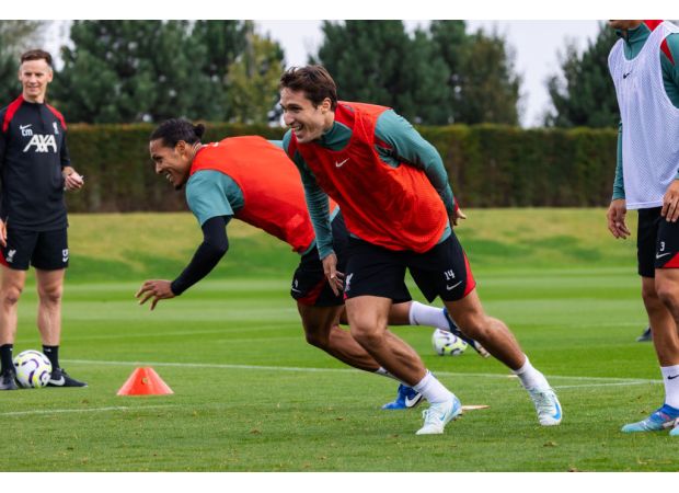 Get the latest updates on the Liverpool vs Nottingham Forest match, including team news, predicted lineup, and injuries.