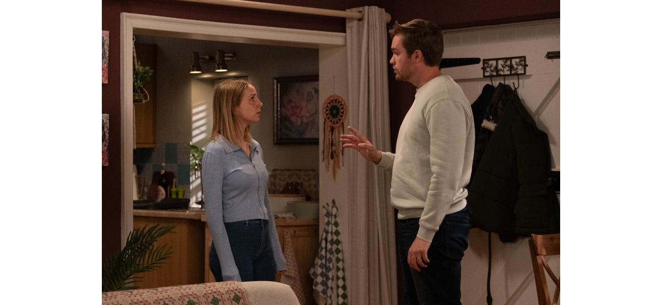 Tom sets his sights on two new victims in Emmerdale as he turns against them.