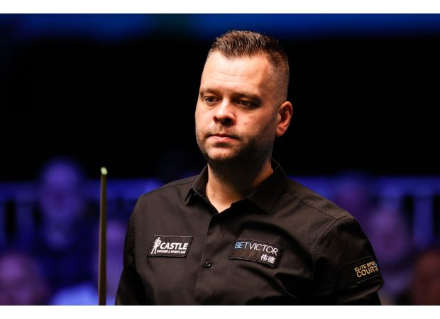 Jimmy Robertson is searching for a new job outside of snooker due to the difficult conditions in the sport.
