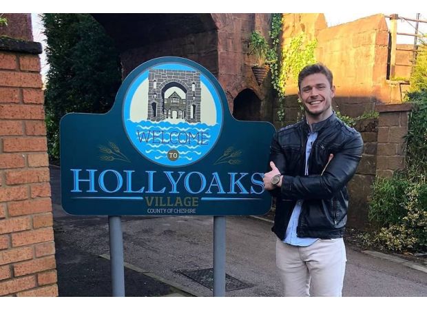 Star of popular TV show Hollyoaks shares happy news of engagement through romantic photos.