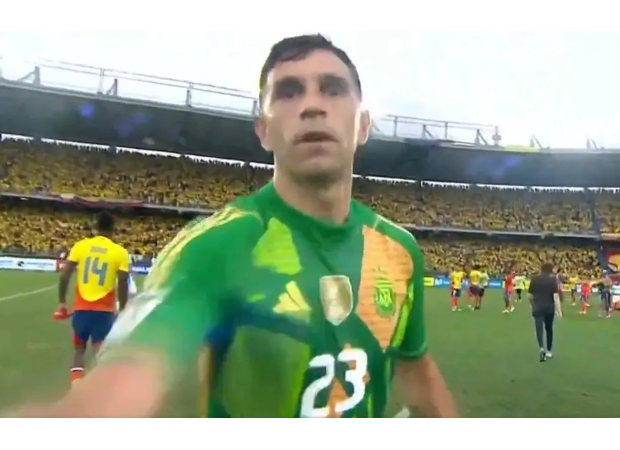 Soccer player Emiliano Martinez accused of attacking cameraman after Argentina's loss.