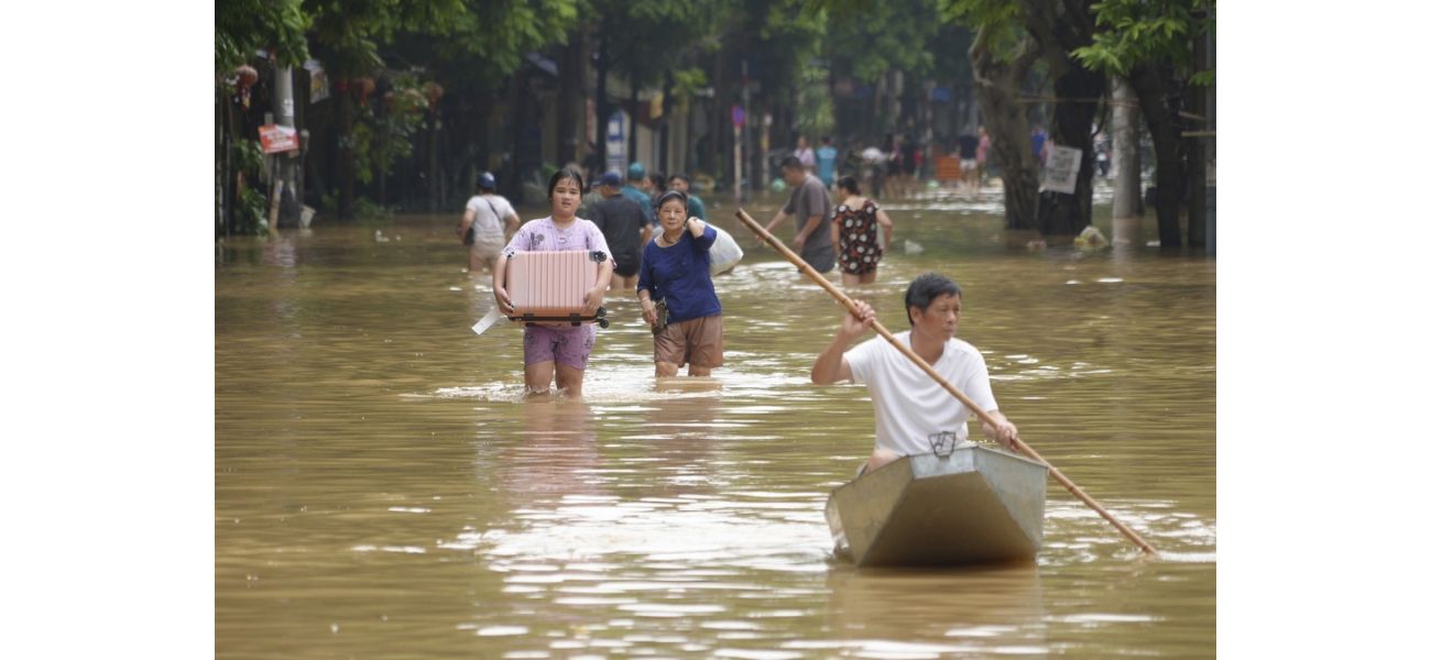 Australia commits $2m in aid to help Vietnam following devastating typhoon. Death toll continues to rise.