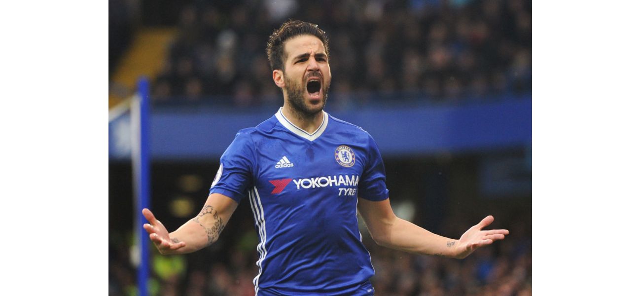 Fabregas chose Chelsea over Man United and Man City because he wanted to challenge himself and win trophies with a strong team.