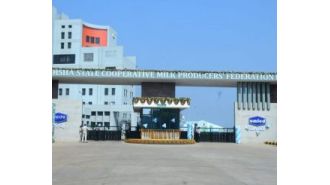 The CAG reported that Omfed disregarded tender rules.