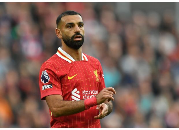 Salah's agent refutes rumors of new Liverpool contract.