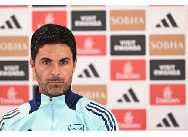 Arteta advised against playing injured Arsenal player in midfield against Tottenham, despite being a standout player.